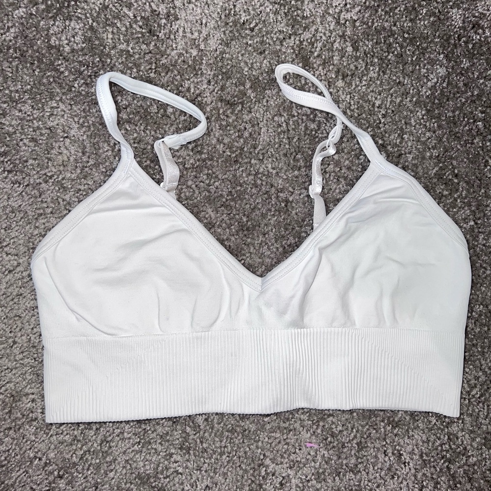 Lululemon Ebb to street bra